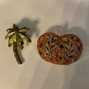 Bling Brooches: Goldtone Pierced Halloween Fall Pumpkin & Tropic Green Palm Tree